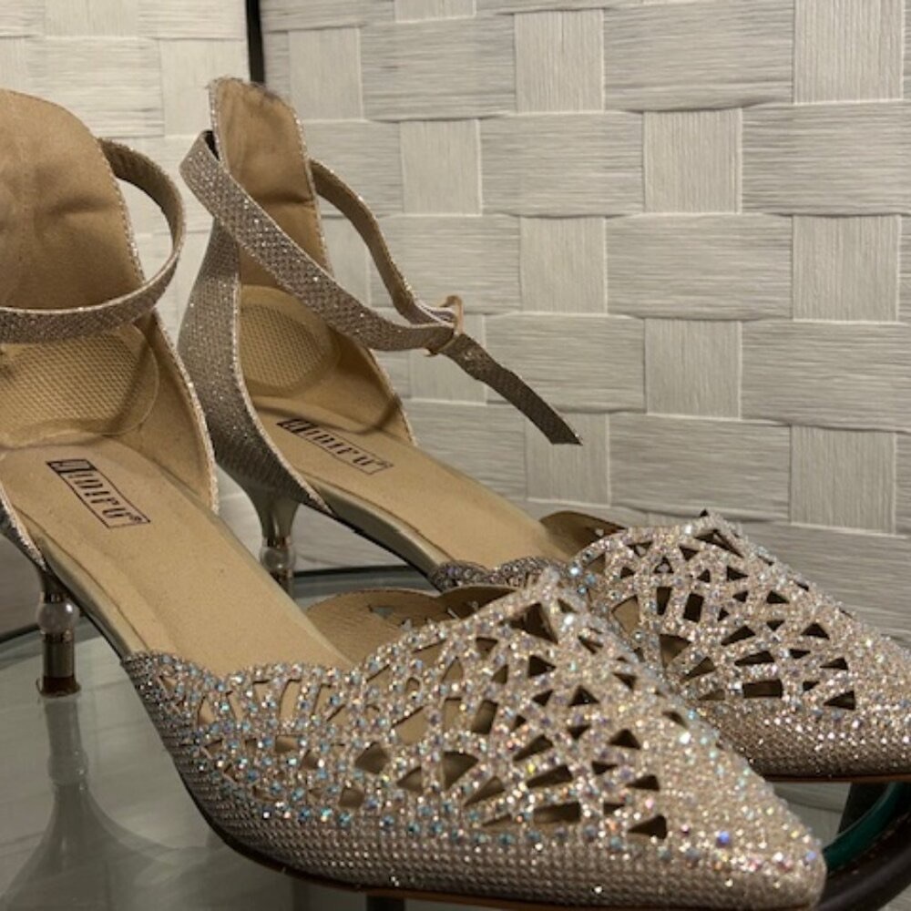 Sparkly Champaign-Colored Shoes 9.5